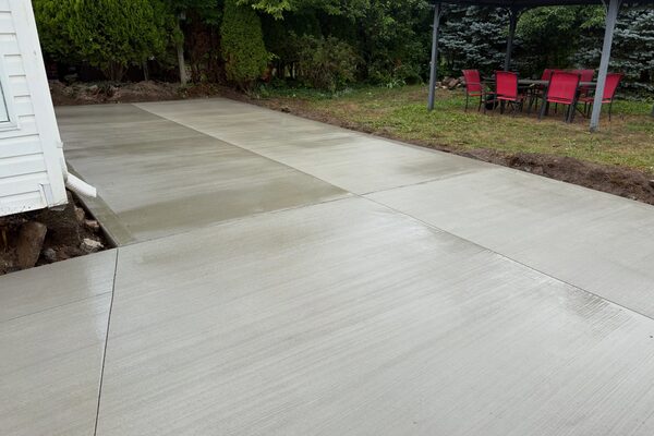Backyard Patio Slab — concrete work by Cascade Concrete Works