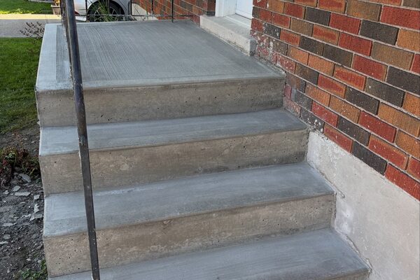Porch Steps & Landing — concrete work by Cascade Concrete Works